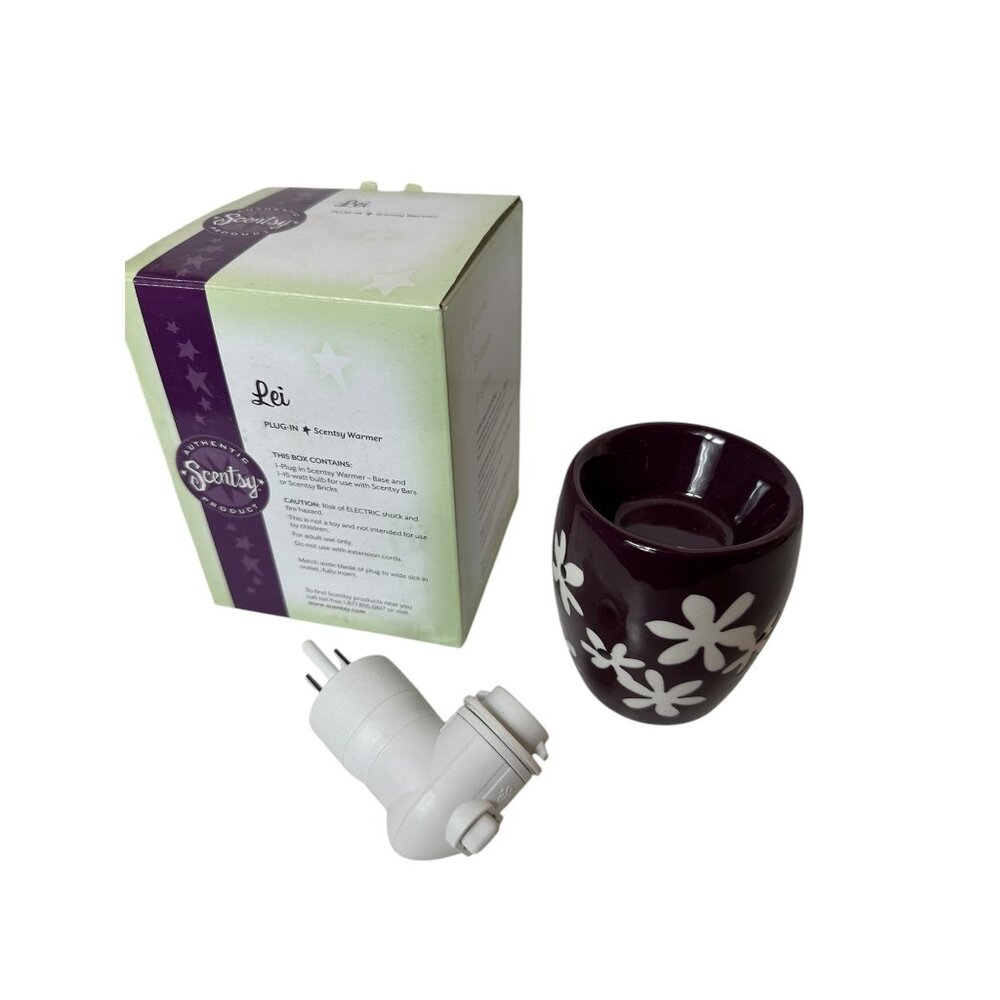 Scentsy Lei Plug-In Warmer With Base & Switch For Scentsy Bars - "Read"